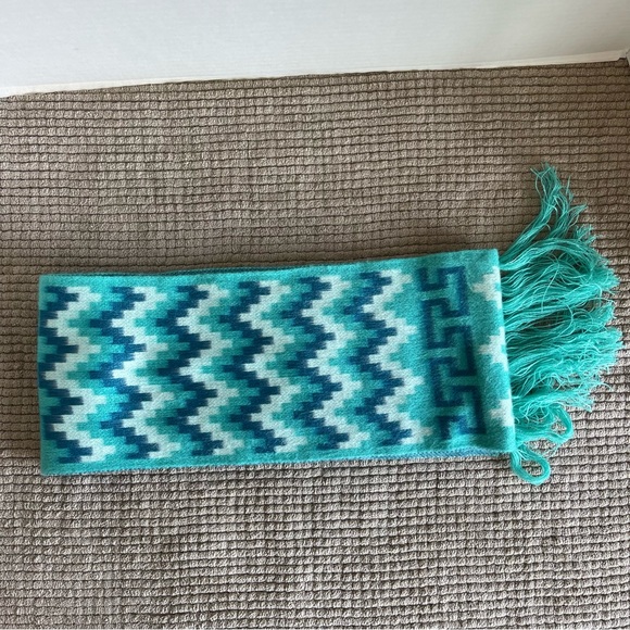 Scarf - Alpaca Ecuador - Picture 8 of 9